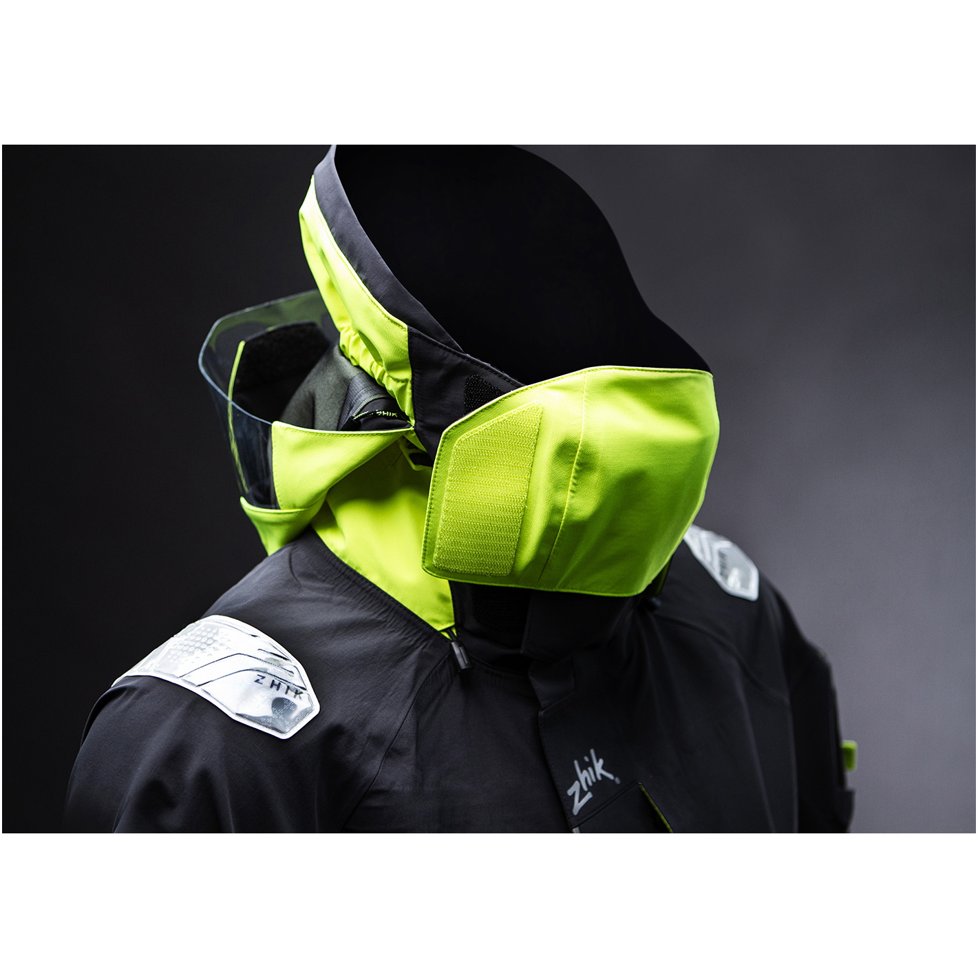 2026 Zhik Unisex OFS800 Offshore Zeiljas JKT-0860-U-BLK ------------------------------------------------------------------------------- Black