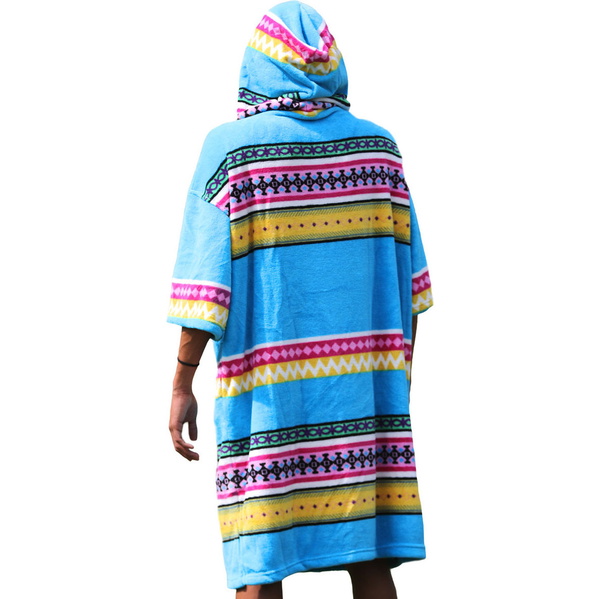 2018 TLS SURF HOODED VERANDERENDE ROBE / PONCHO - etnische streep