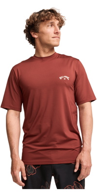 2026 Billabong Heren Arch Wave Lycra-hemd Met Korte Mouwen EBYWR03019 - Burnt Red