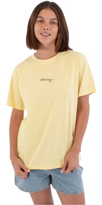 2026 Hurley Dames Script Regular Tee WTSEU00029 - Macadamia