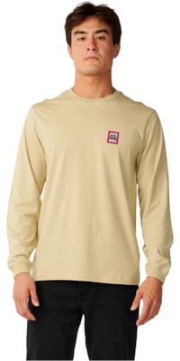 2026 Rip Curl Heren Stroomlijn Badge Lange Mouw T-Shirt 13UMTE - Khaki Sand
