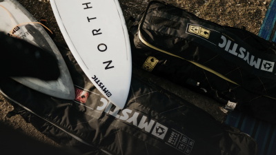 Mystic boardbags 2025 voor surfboards, twintips, kites en foilmateriaal